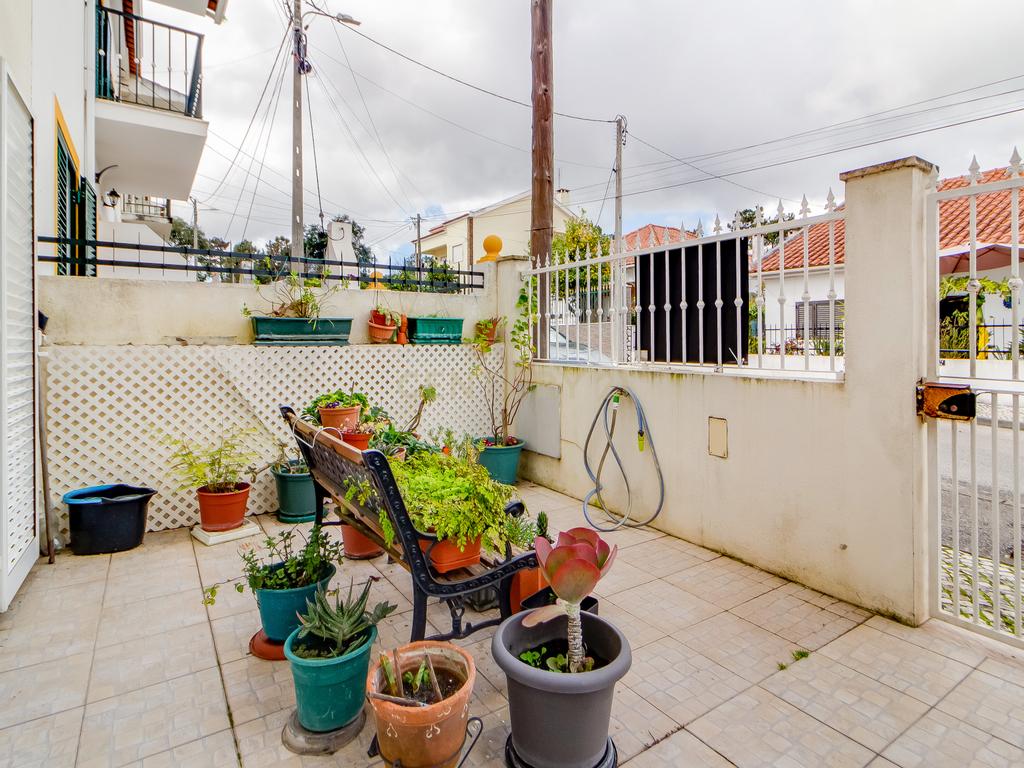 Espaçosa Moradia T3  - Image 30